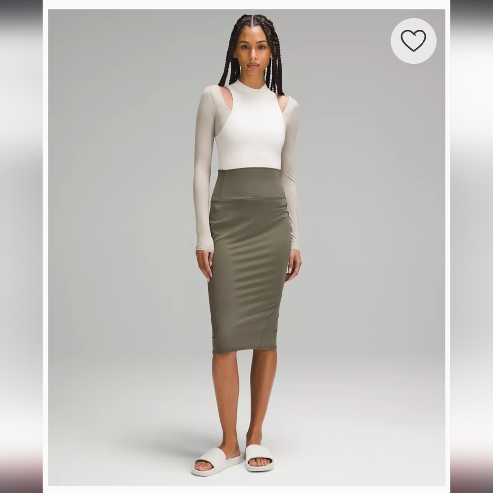 Lululemon Nulu Skirt - army green